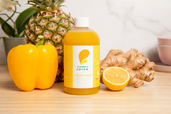 The juice contains pineapple, lemon, ginger and milk thistle. Milk thistle provides natural allergy relief and supports respiratory function. Pineapple and lemon provide vitamin C. Ginger aids digestion. This anti-inflammatory juice blend boosts immunity against allergens and improves lung health. Made from farm-fresh ingredients including milk thistle which is known to help alleviate allergy symptoms and promote clear airways.